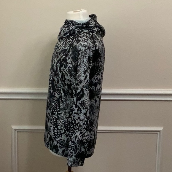 PMX Cowl Hoodie/Legging Set- Grey snake prt - Picture 5 of 16